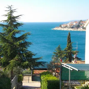 luna-apartments-trogir.splithotels.org/